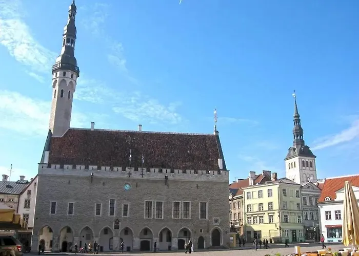 Away From Centre Near Kadriorg